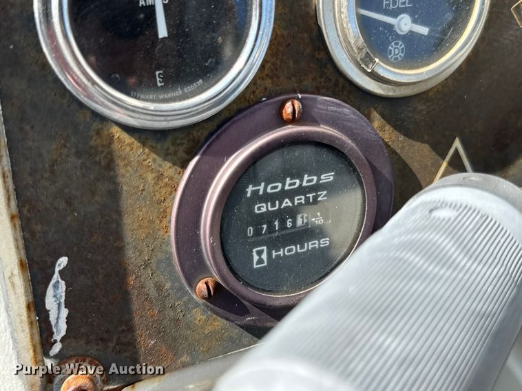 image for item EF2254 Broderson IC-80-3F crane