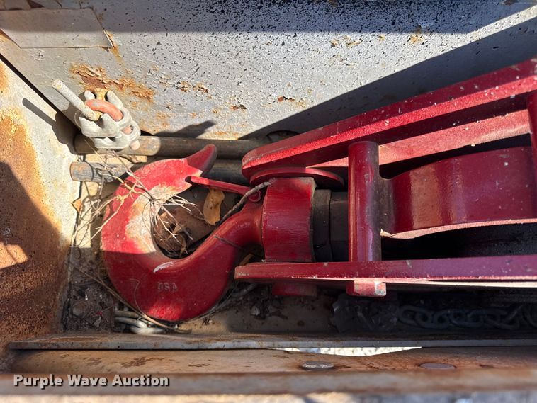 image for item EF2254 Broderson IC-80-3F crane