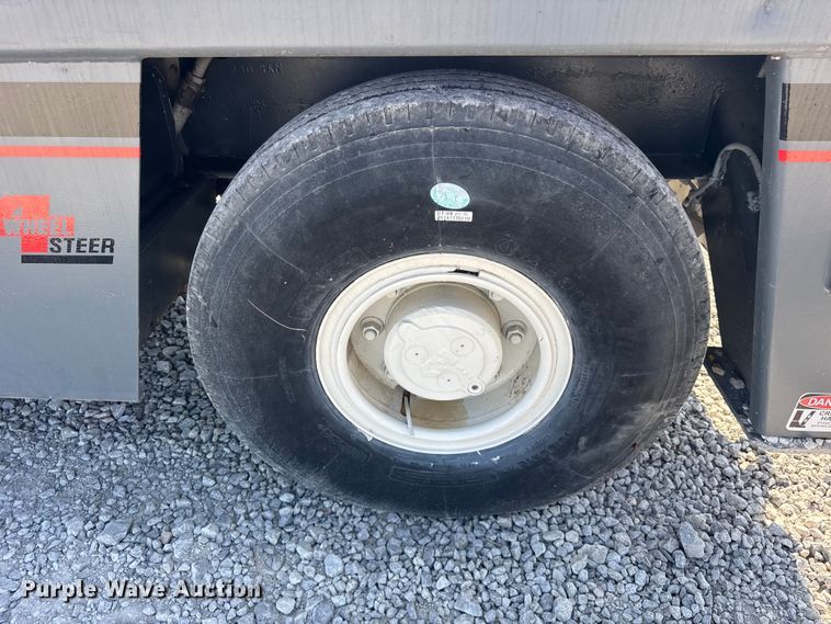 image for item EF2254 Broderson IC-80-3F crane