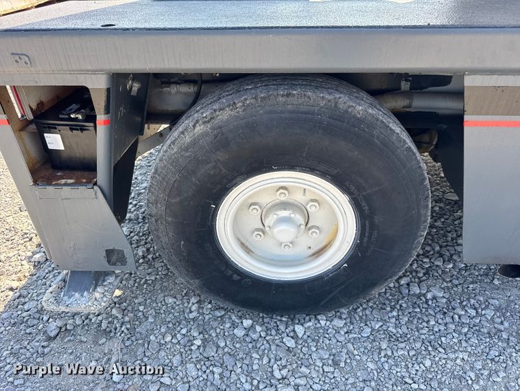 image for item EF2254 Broderson IC-80-3F crane