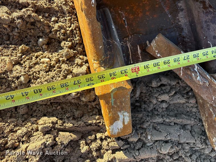 image for item EF6097 1997 Caterpillar 325B L excavator