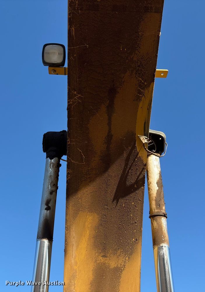 image for item EF6097 1997 Caterpillar 325B L excavator