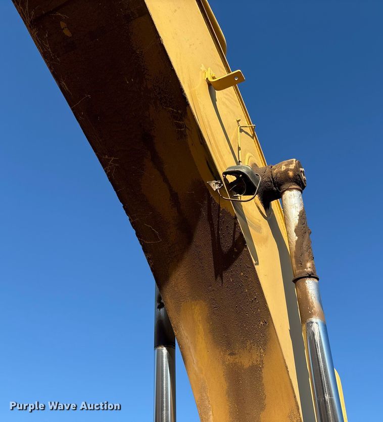 image for item EF6097 1997 Caterpillar 325B L excavator