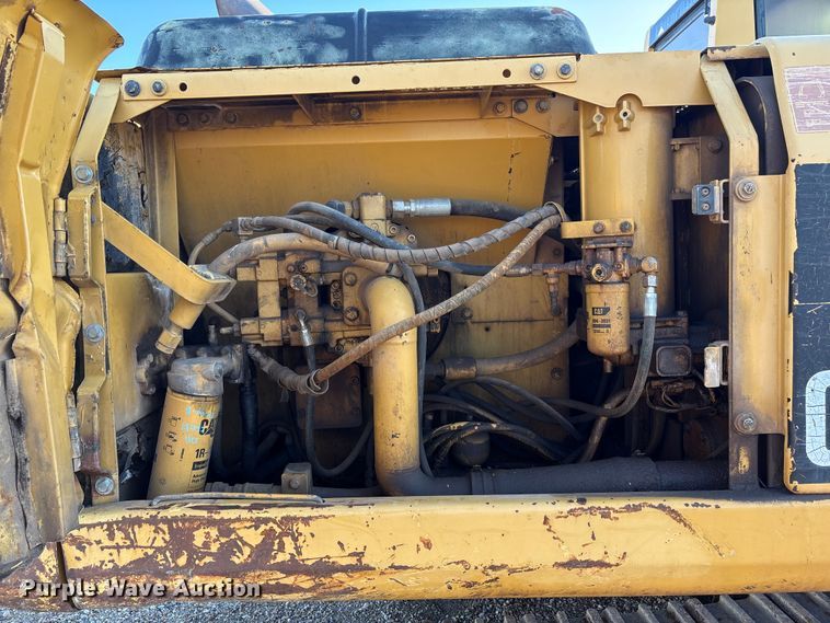 image for item EF6097 1997 Caterpillar 325B L excavator