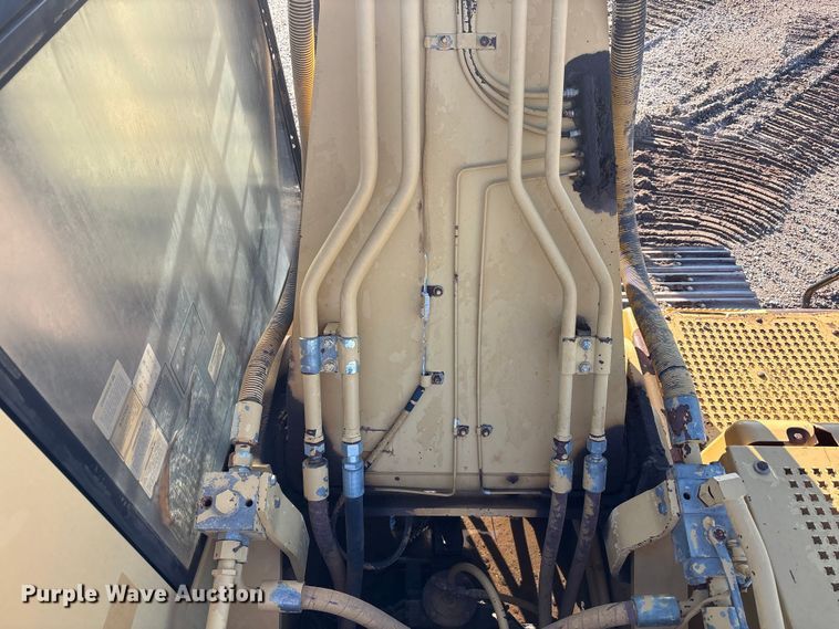 image for item EF6097 1997 Caterpillar 325B L excavator