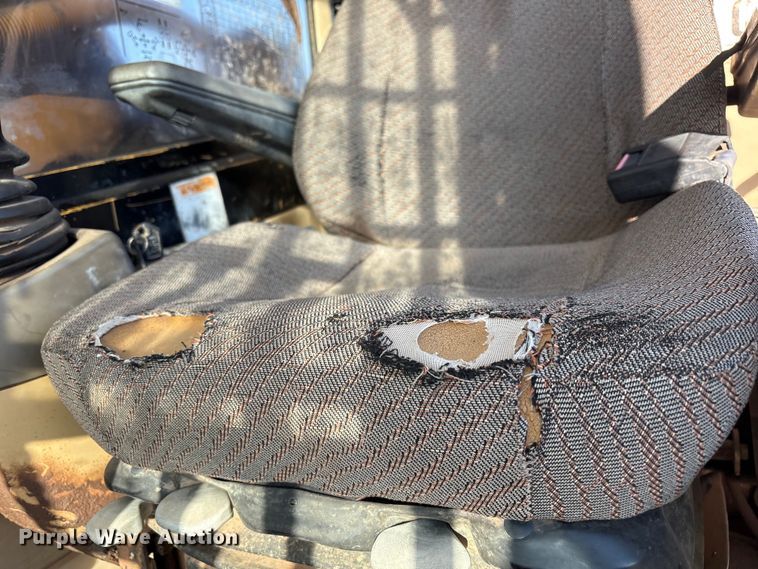 image for item EF6097 1997 Caterpillar 325B L excavator