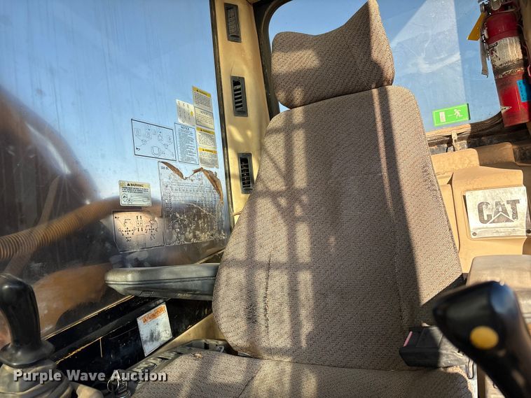 image for item EF6097 1997 Caterpillar 325B L excavator