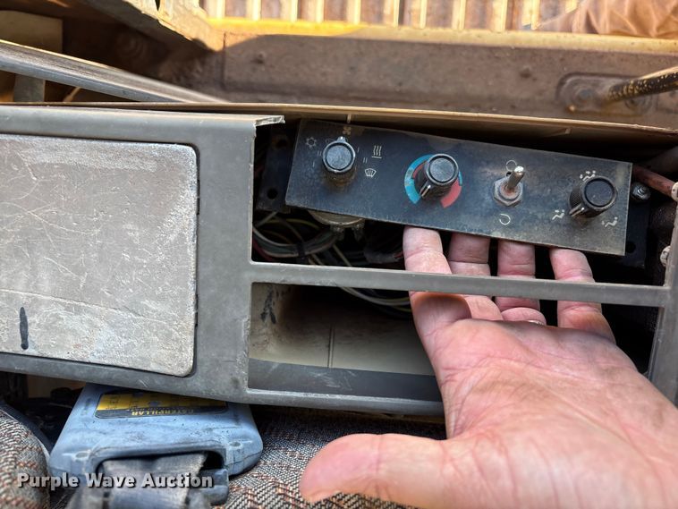 image for item EF6097 1997 Caterpillar 325B L excavator