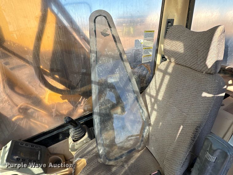 image for item EF6097 1997 Caterpillar 325B L excavator