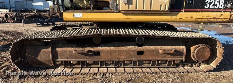 image for item EF6097 1997 Caterpillar 325B L excavator