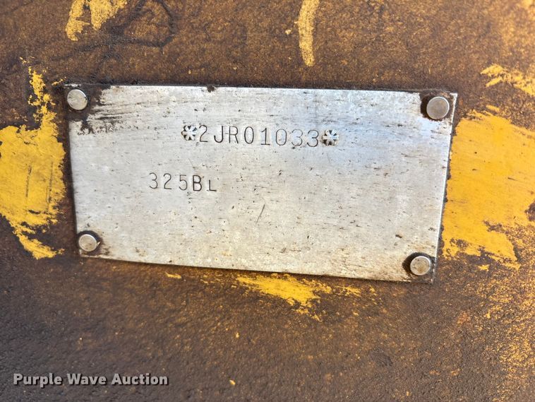 image for item EF6097 1997 Caterpillar 325B L excavator