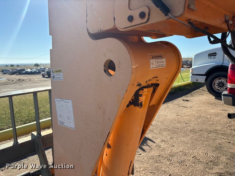 image for item EF6098 Mustang 642 telehandler