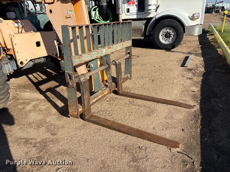 image for item EF6098 Mustang 642 telehandler