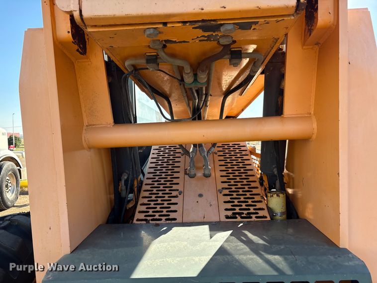 image for item EF6098 Mustang 642 telehandler