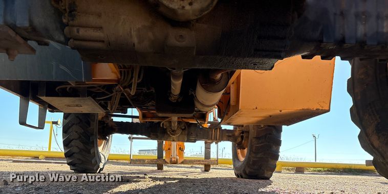 image for item EF6098 Mustang 642 telehandler