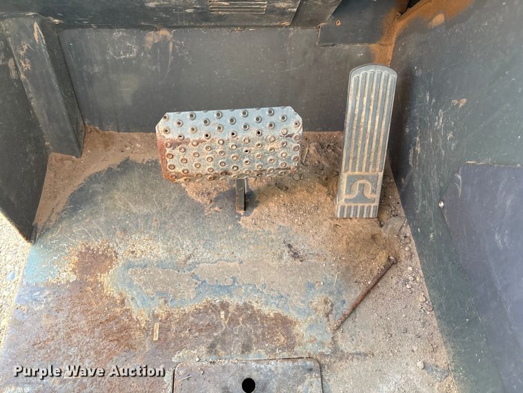 image for item EF6098 Mustang 642 telehandler