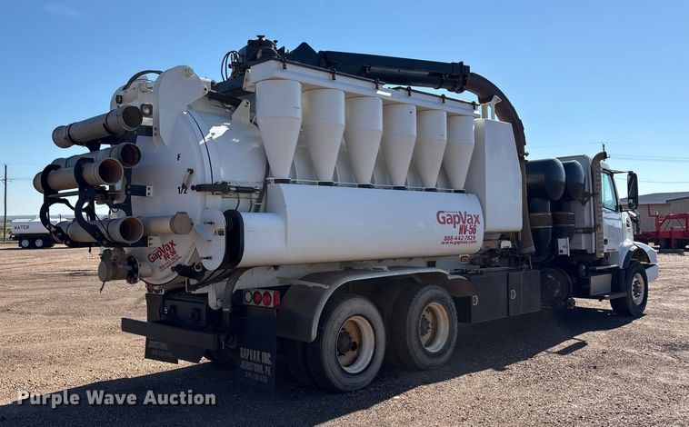 image for item EF6099 2003 Volvo VHD hydrovac truck