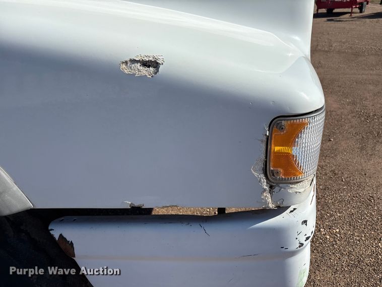 image for item EF6099 2003 Volvo VHD hydrovac truck