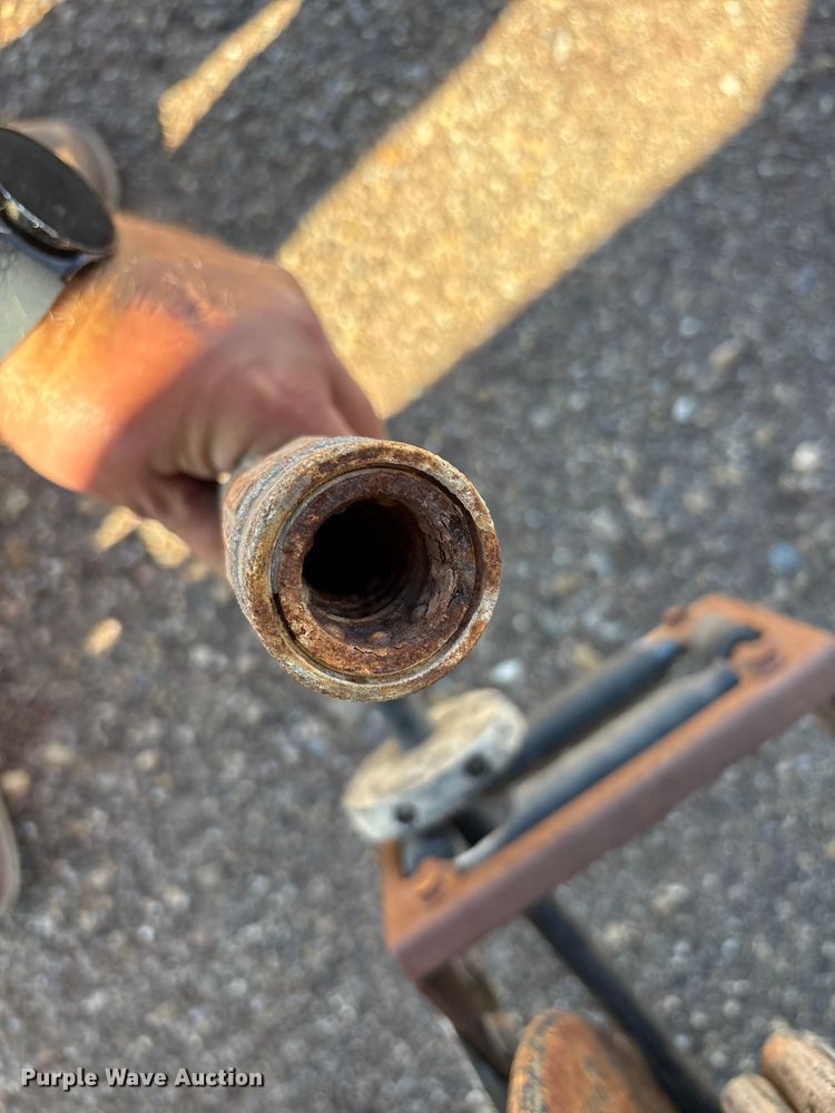 image for item EF6099 2003 Volvo VHD hydrovac truck