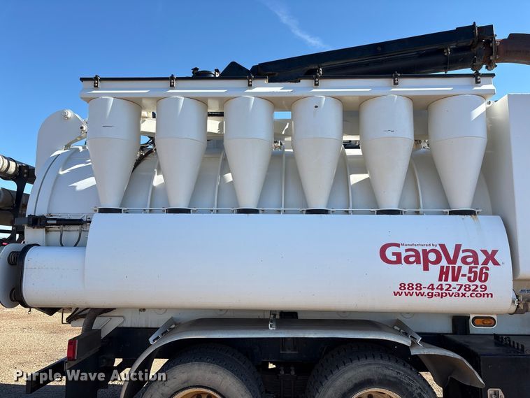 image for item EF6099 2003 Volvo VHD hydrovac truck