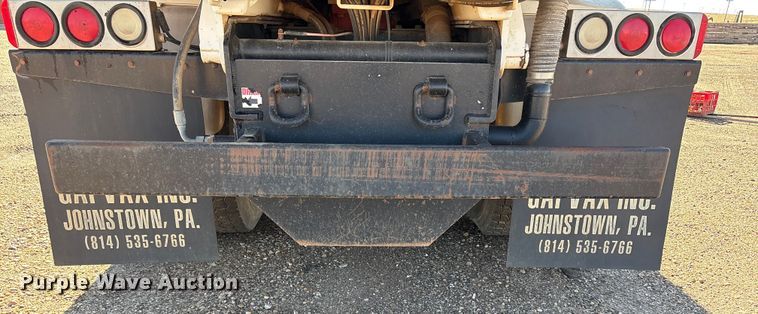 image for item EF6099 2003 Volvo VHD hydrovac truck