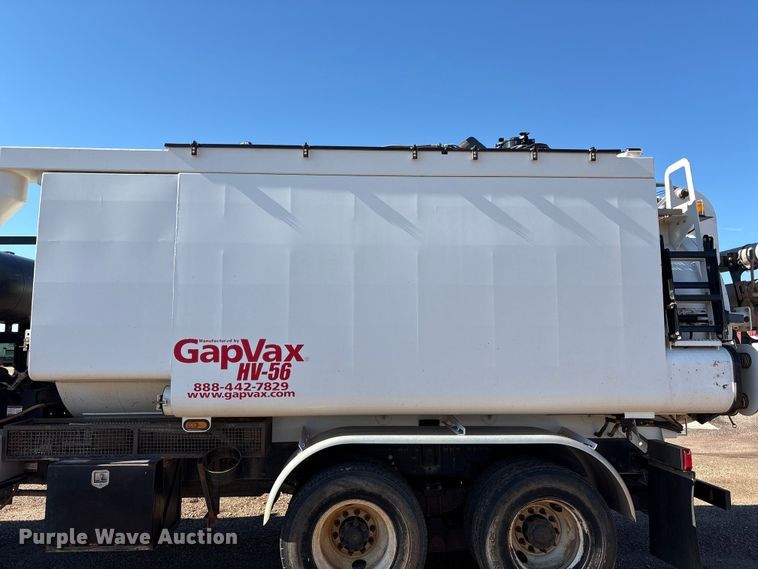 image for item EF6099 2003 Volvo VHD hydrovac truck