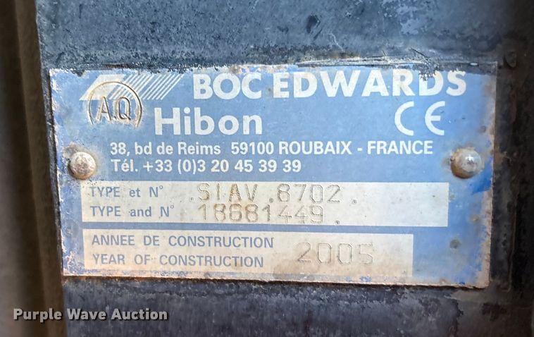 image for item EF6099 2003 Volvo VHD hydrovac truck