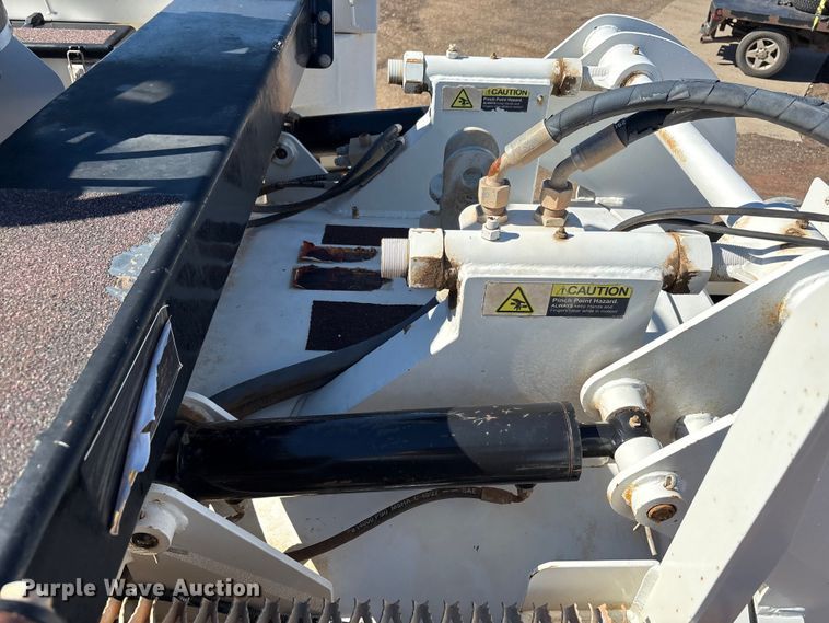 image for item EF6099 2003 Volvo VHD hydrovac truck