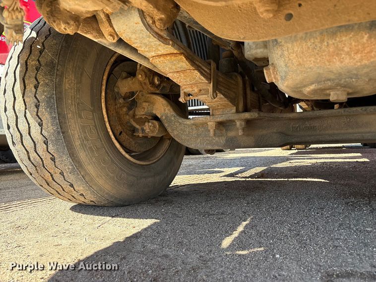 image for item EF6099 2003 Volvo VHD hydrovac truck