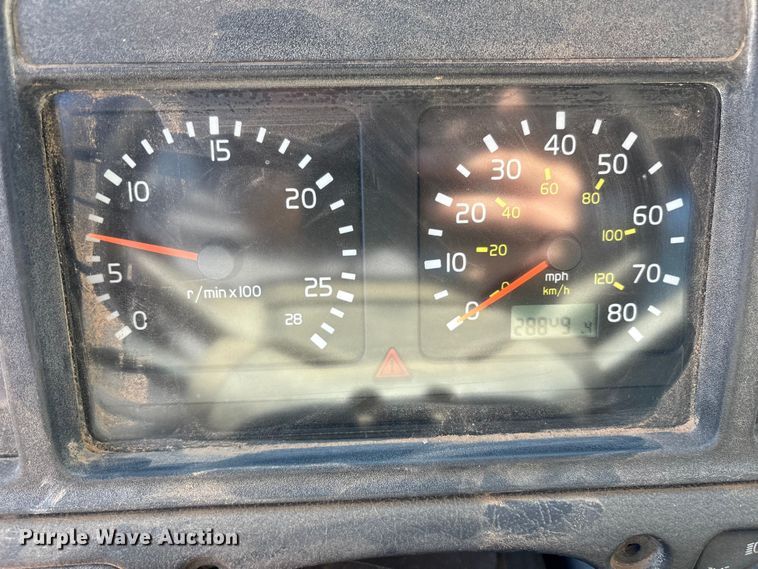 image for item EF6099 2003 Volvo VHD hydrovac truck