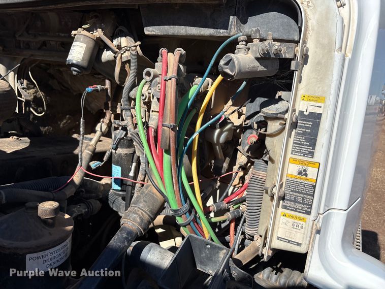 image for item EF6099 2003 Volvo VHD hydrovac truck