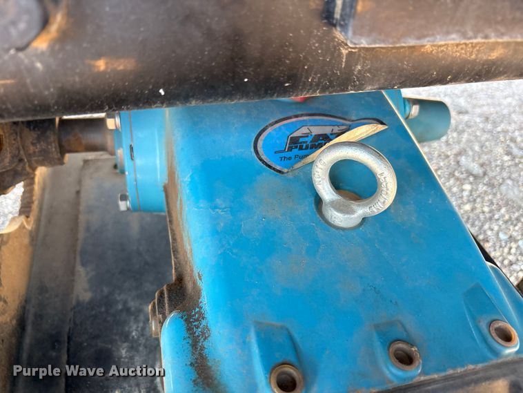 image for item EF6100 2007 Volvo VHD hydrovac truck