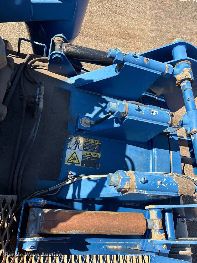 image for item EF6100 2007 Volvo VHD hydrovac truck