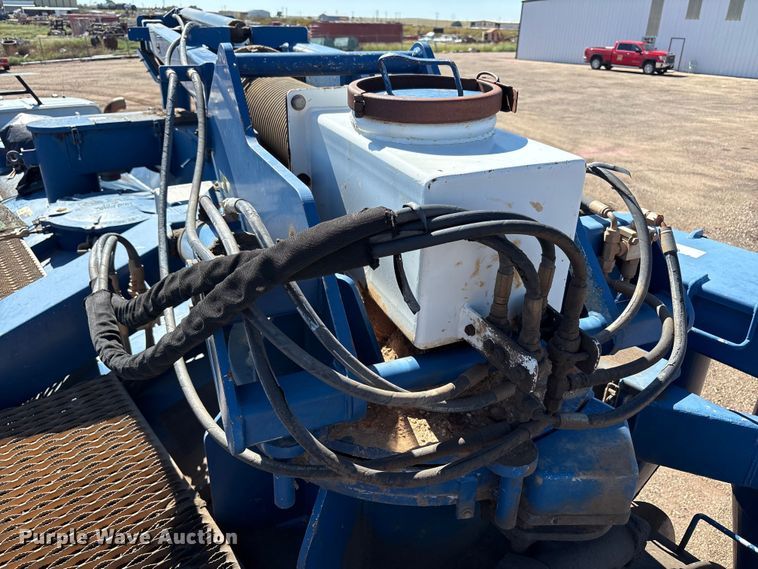 image for item EF6100 2007 Volvo VHD hydrovac truck