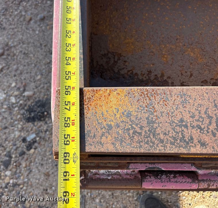 image for item EF6107 2006 Holden HPF50 lowboy equipment trailer