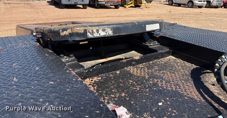 image for item EF6109 1989 Mack R690ST winch truck