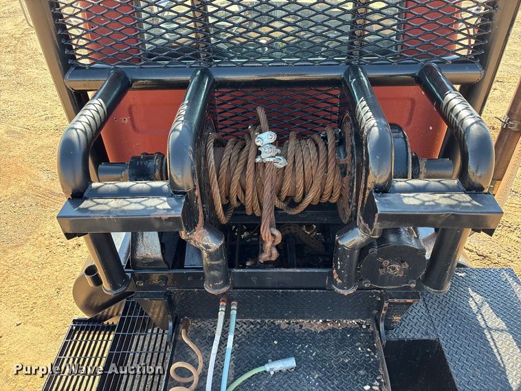 image for item EF6109 1989 Mack R690ST winch truck