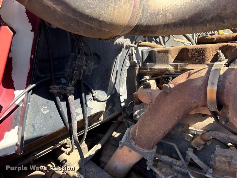 image for item EF6109 1989 Mack R690ST winch truck