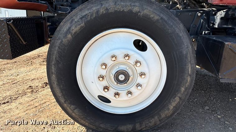 image for item EF6109 1989 Mack R690ST winch truck