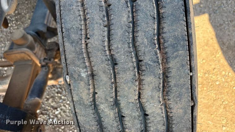 image for item EF6109 1989 Mack R690ST winch truck