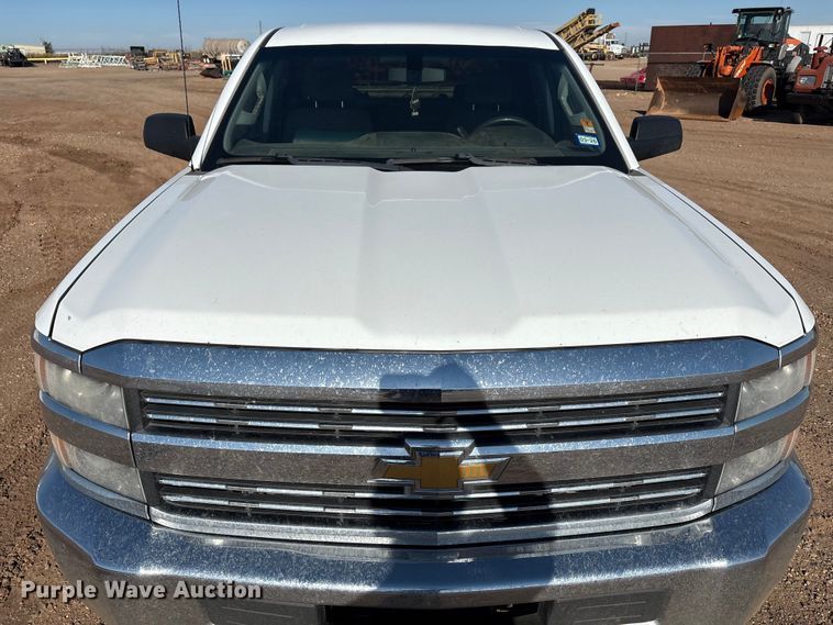 image for item EF6111 2015 Chevrolet Silverado 2500HD Crew Cab pickup truck