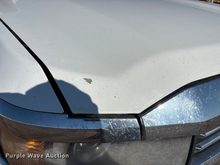 image for item EF6111 2015 Chevrolet Silverado 2500HD Crew Cab pickup truck