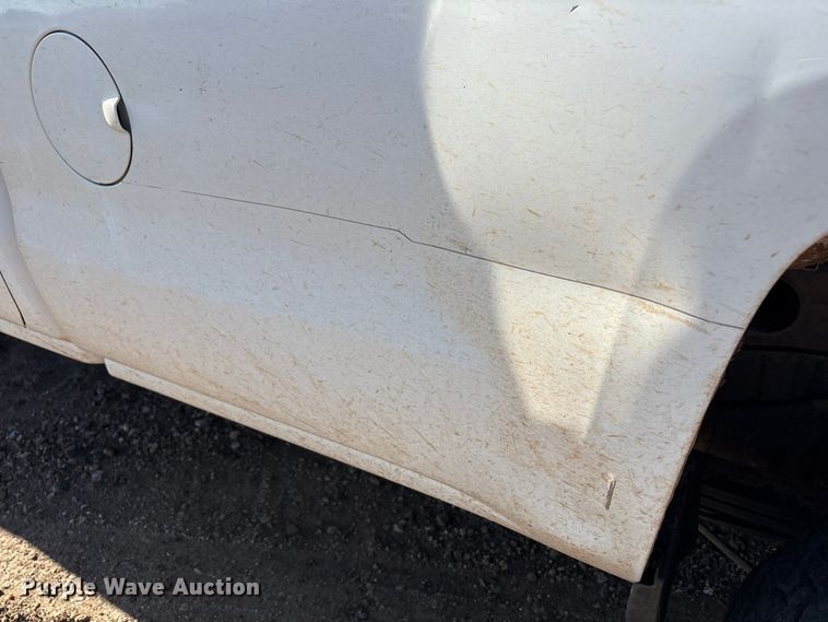 image for item EF6111 2015 Chevrolet Silverado 2500HD Crew Cab pickup truck