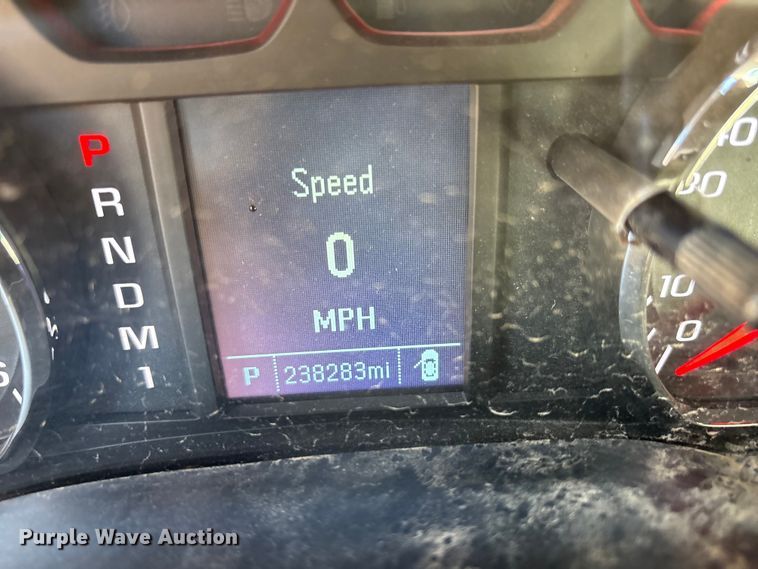 image for item EF6111 2015 Chevrolet Silverado 2500HD Crew Cab pickup truck