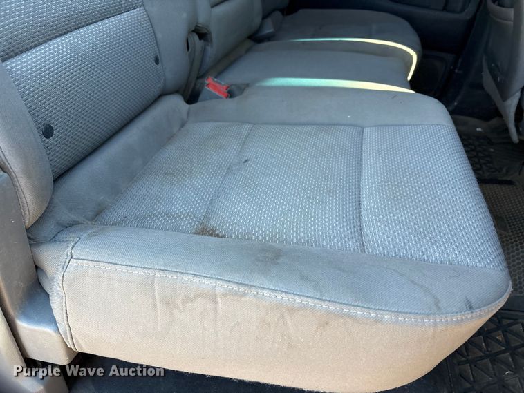 image for item EF6111 2015 Chevrolet Silverado 2500HD Crew Cab pickup truck