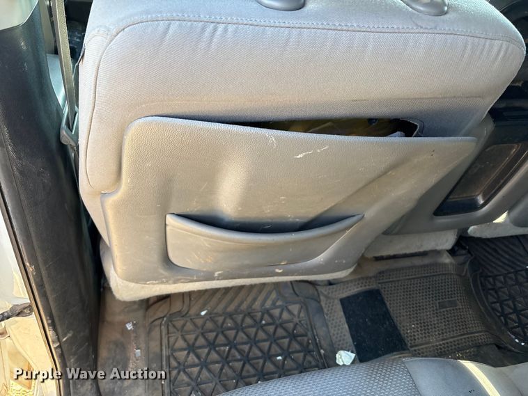 image for item EF6111 2015 Chevrolet Silverado 2500HD Crew Cab pickup truck