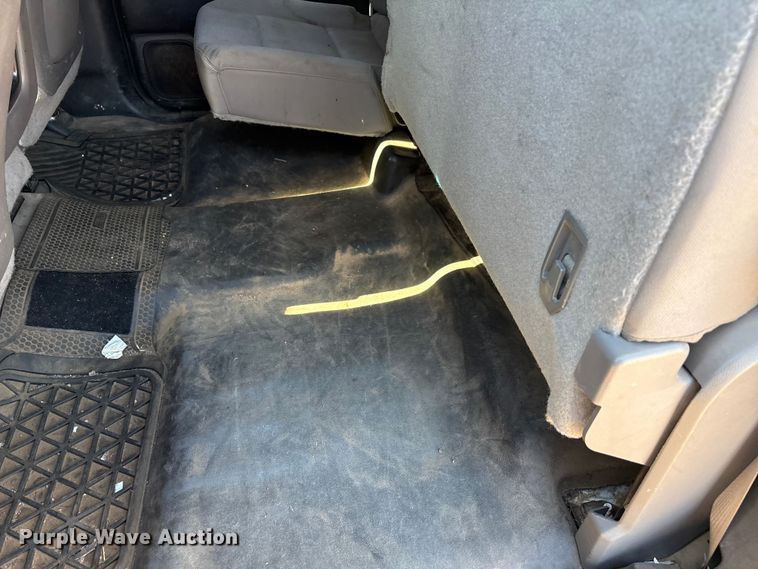 image for item EF6111 2015 Chevrolet Silverado 2500HD Crew Cab pickup truck