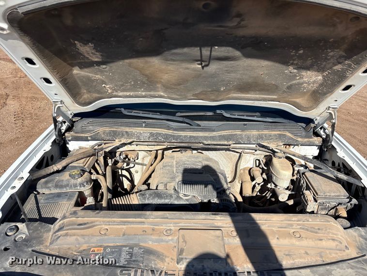 image for item EF6111 2015 Chevrolet Silverado 2500HD Crew Cab pickup truck