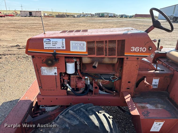 image for item EF6113 1995 Ditch Witch 3610 trencher