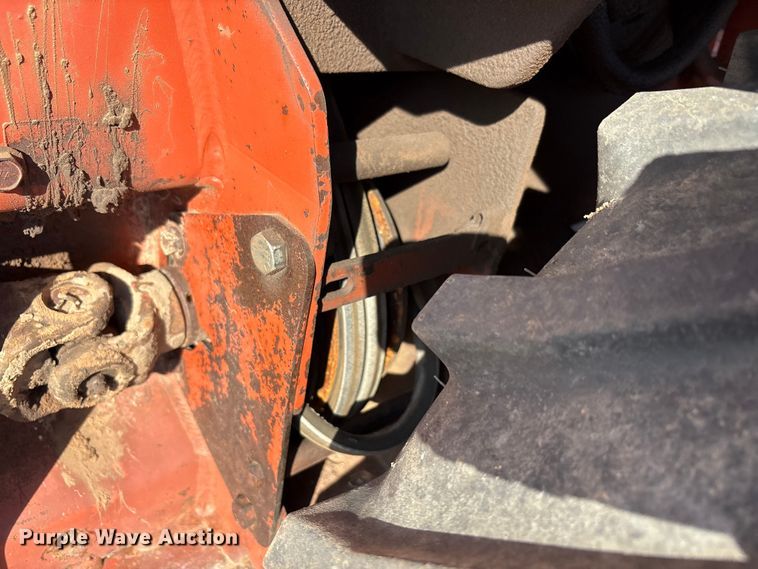 image for item EF6113 1995 Ditch Witch 3610 trencher